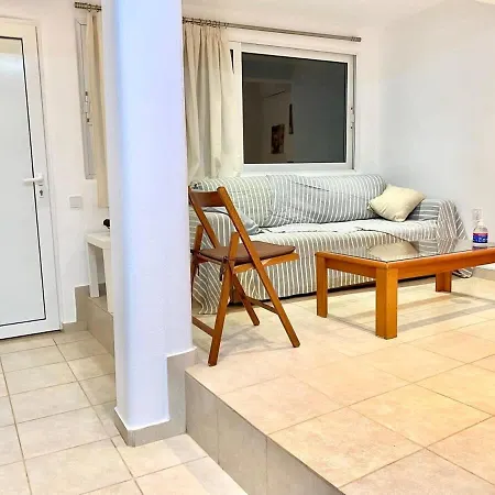Lejlighed Gorgeous White Marsis In Paros A Serene Escape *