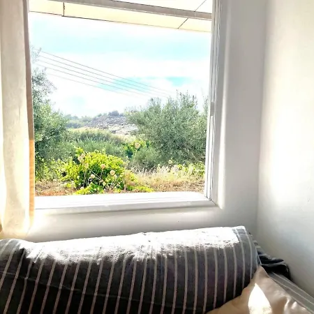 Lejlighed Gorgeous White Marsis In Paros A Serene Escape Glifades